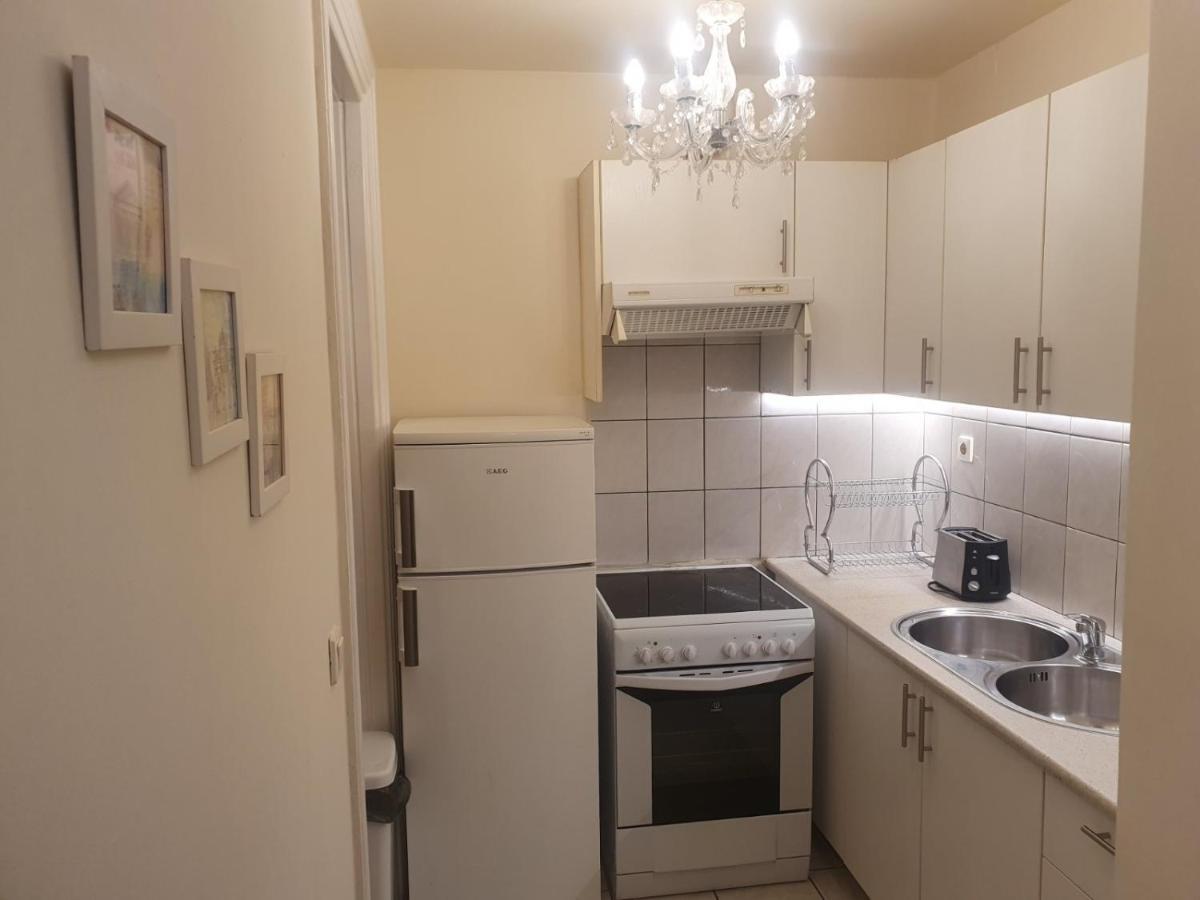 John'S Athenian Beauty 45M2 , Metro 7' Apartment Exterior photo